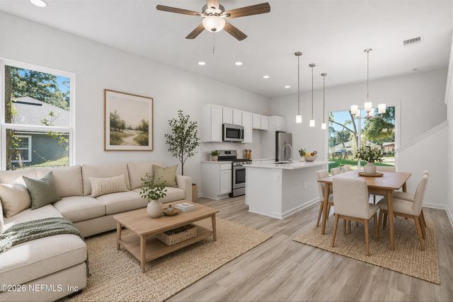 1661 W 22ND Street W, Jacksonville, FL 32209