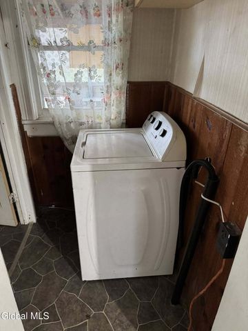 52 Vandenburgh Avenue, Troy, NY 12180