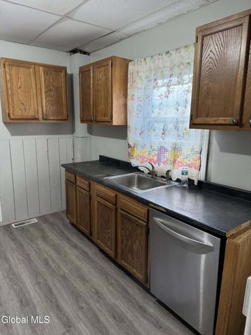 52 Vandenburgh Avenue, Troy, NY 12180