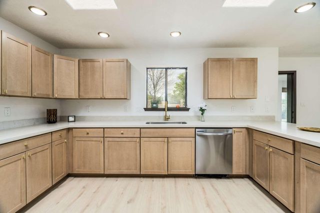 6425 Guadalupe Place NW, Los Ranchos, NM 87107