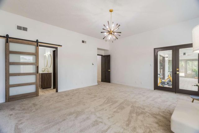 6425 Guadalupe Place NW, Los Ranchos, NM 87107