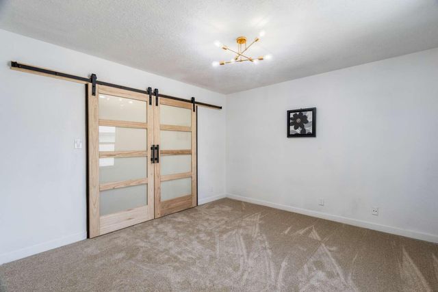 6425 Guadalupe Place NW, Los Ranchos, NM 87107