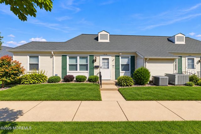 174 Portland Lane 174A, Monroe Twp, NJ 08831