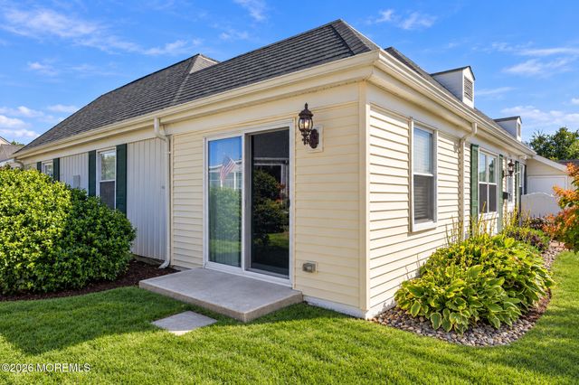 174 Portland Lane 174A, Monroe Twp, NJ 08831