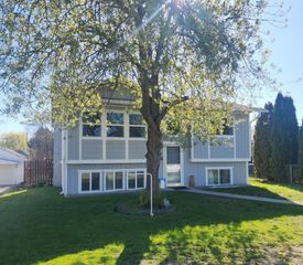 865 KALMIA St, Kettle Falls, WA 99141