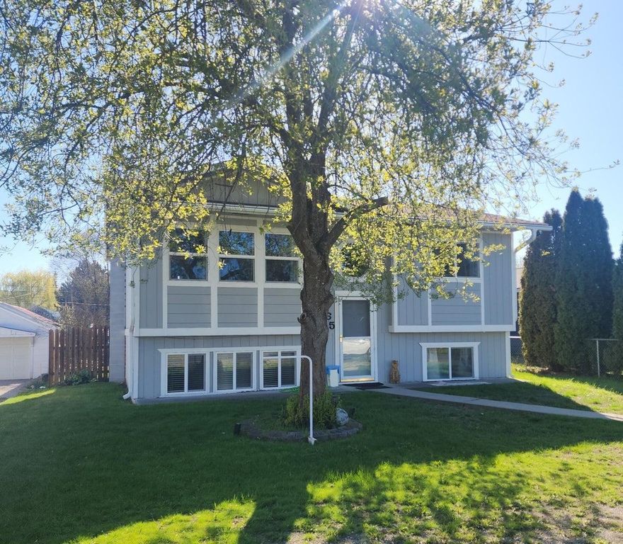 865 KALMIA St, Kettle Falls, WA 99141