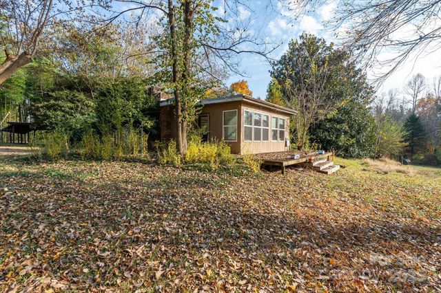 1888 Pea Ridge Road, Mill Spring, NC 28756