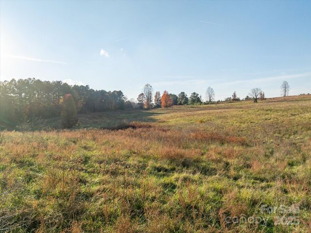 1888 Pea Ridge Road, Mill Spring, NC 28756