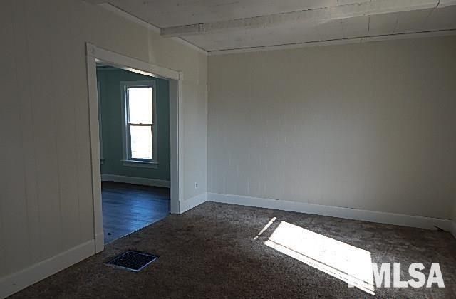 1854 W 8TH Street, Davenport, IA 52802