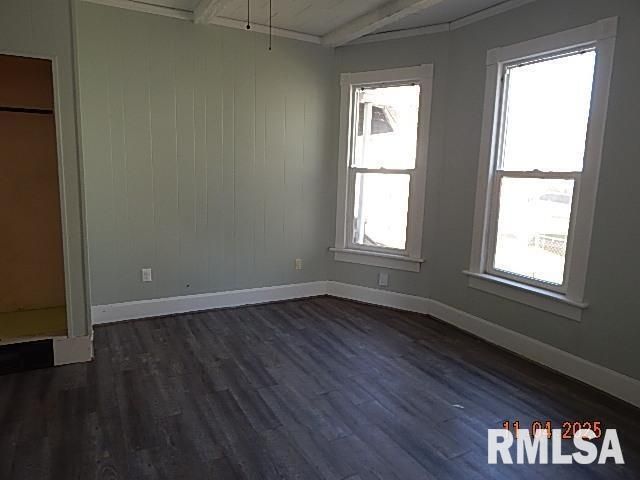 1854 W 8TH Street, Davenport, IA 52802