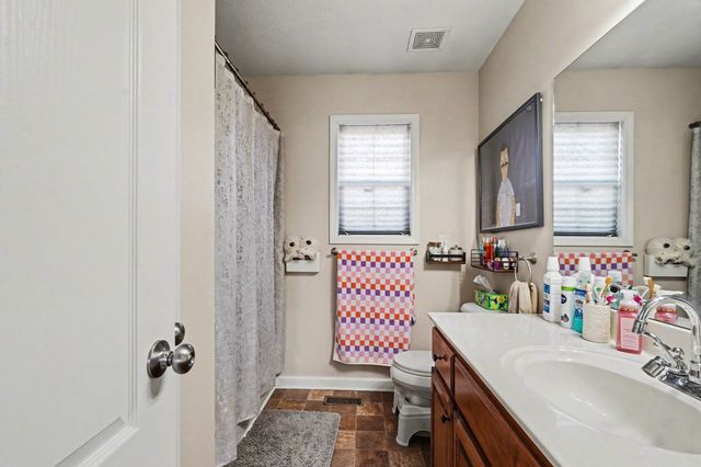 1203 Ab Wade Rd, Portland, TN 37148