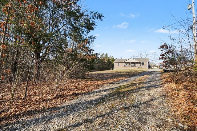 1203 Ab Wade Rd, Portland, TN 37148