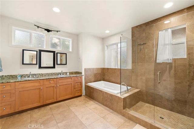 11821 Raspberry, Oak Glen, CA 92399