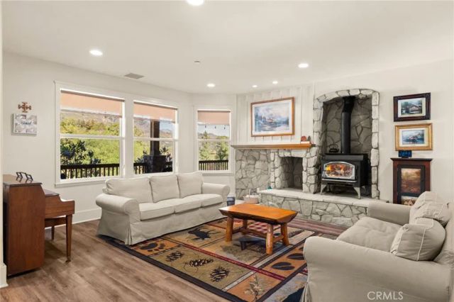 11821 Raspberry, Oak Glen, CA 92399