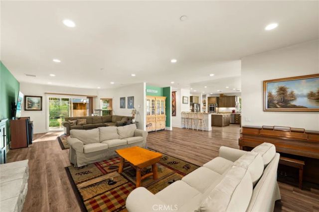 11821 Raspberry, Oak Glen, CA 92399