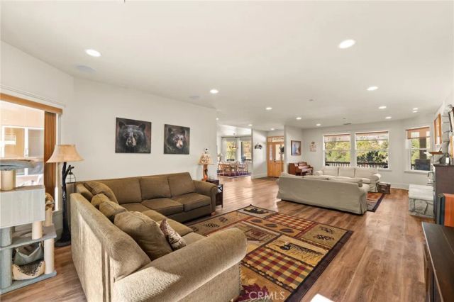 11821 Raspberry, Oak Glen, CA 92399