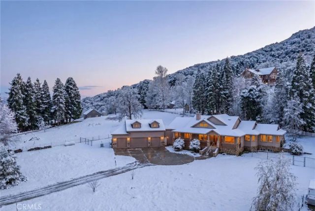 11821 Raspberry, Oak Glen, CA 92399