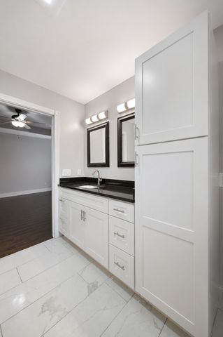 2155 Lake Rd, Greenbrier, TN 37073