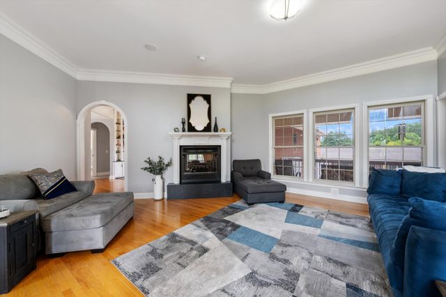 2155 Lake Rd, Greenbrier, TN 37073