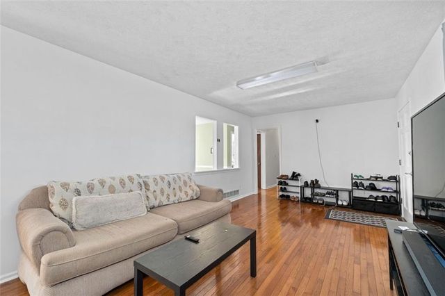 1192 Pathfinder Road, Marietta, GA 30066