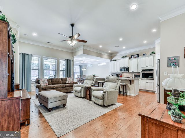 310 Laurel Lookout Hills, Canton, GA 30114