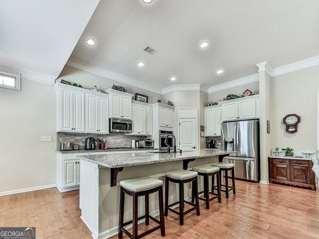 310 Laurel Lookout Hills, Canton, GA 30114