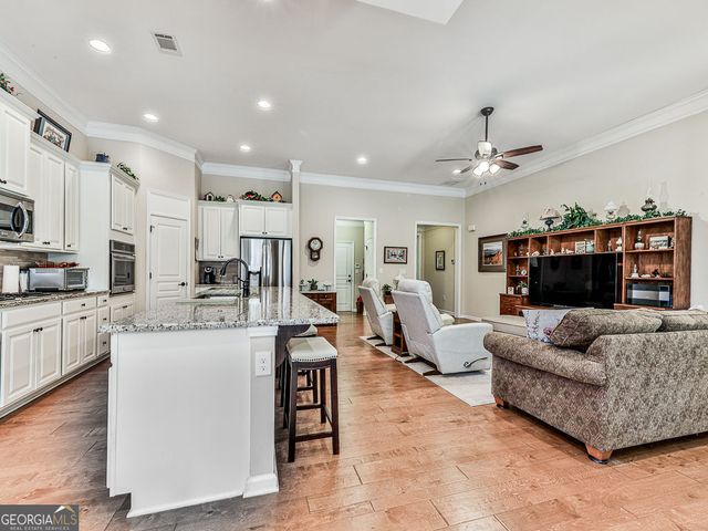 310 Laurel Lookout Hills, Canton, GA 30114