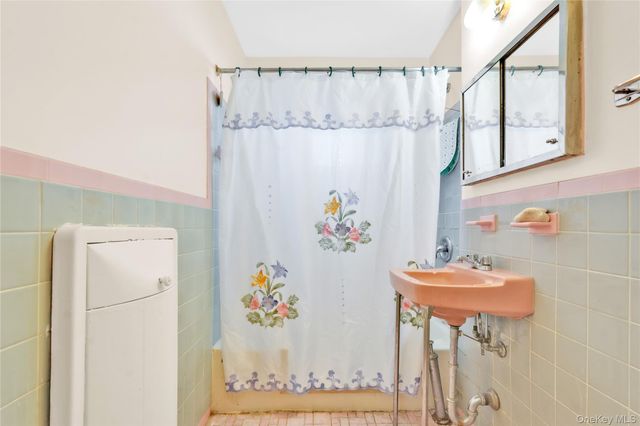 108-05 Astoria Boulevard 6-A, East Elmhurst, NY 11369