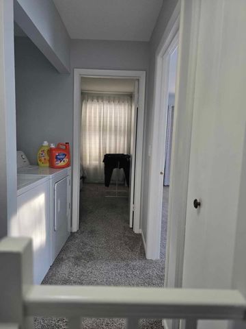 877 Wellington Avenue 1, Elk Grove Village, IL 60007