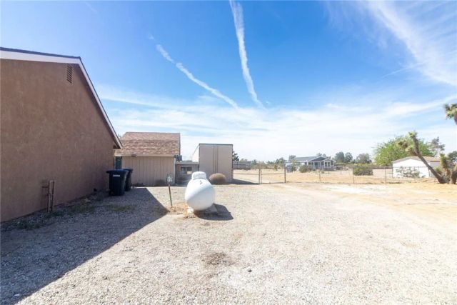 12186 Desert Ranch, Phelan, CA 92371