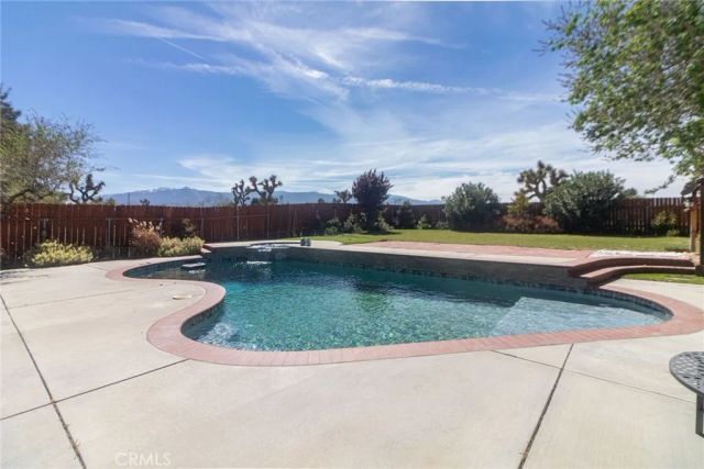 12186 Desert Ranch, Phelan, CA 92371