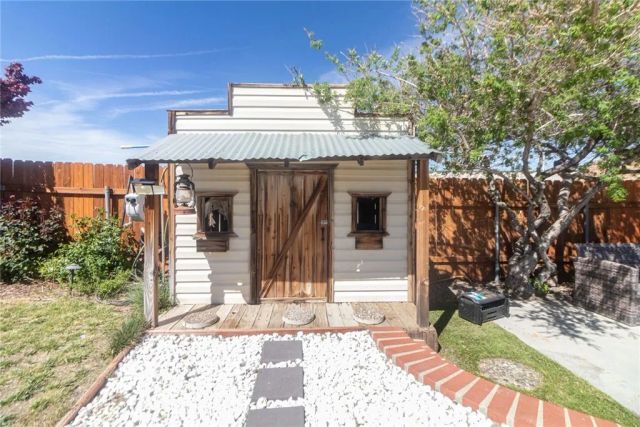 12186 Desert Ranch, Phelan, CA 92371