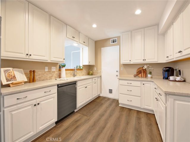 27727 Stardale, Saugus, CA 91350
