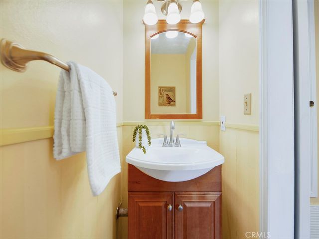 27727 Stardale, Saugus, CA 91350