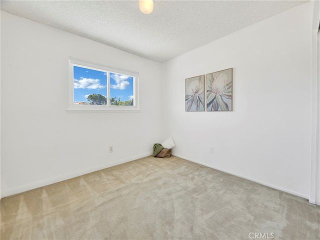 27727 Stardale, Saugus, CA 91350
