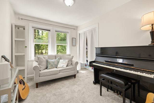 7 Marie Ave, Sharon, MA 02067