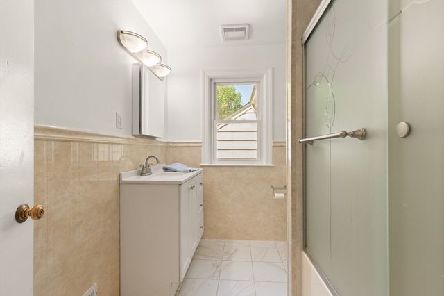 7 Marie Ave, Sharon, MA 02067
