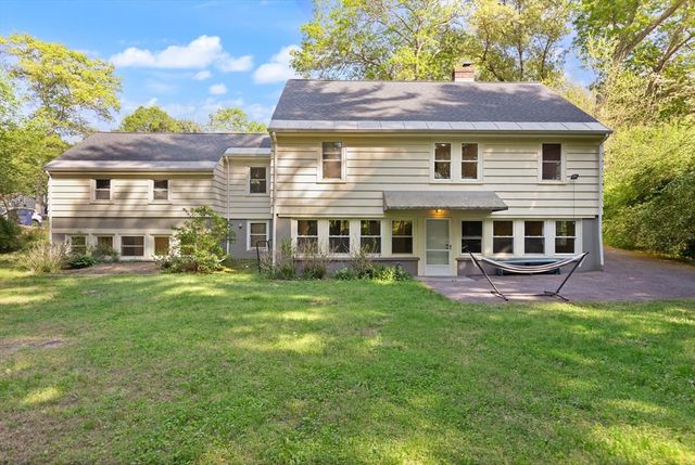 7 Marie Ave, Sharon, MA 02067
