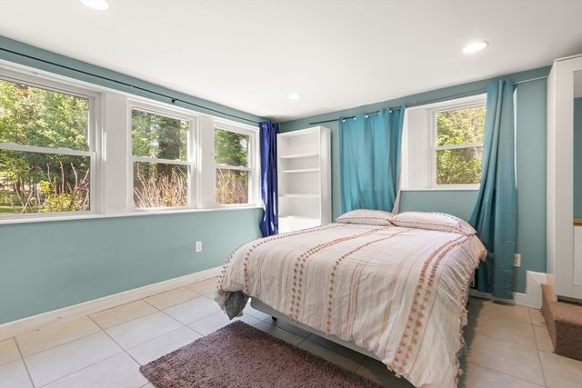 7 Marie Ave, Sharon, MA 02067