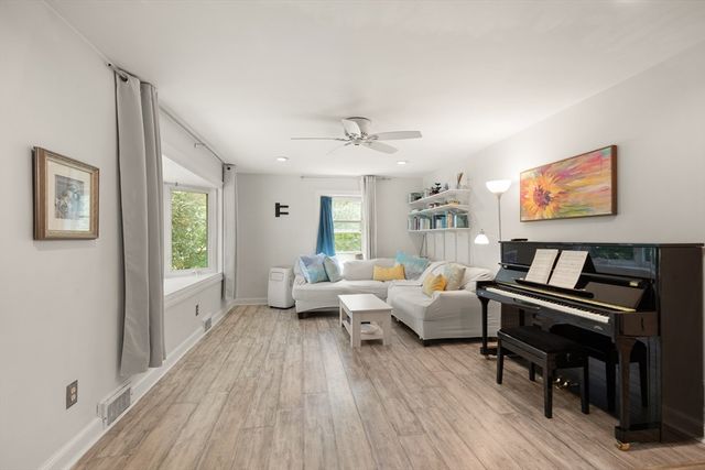 7 Marie Ave, Sharon, MA 02067