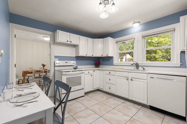7 Marie Ave, Sharon, MA 02067