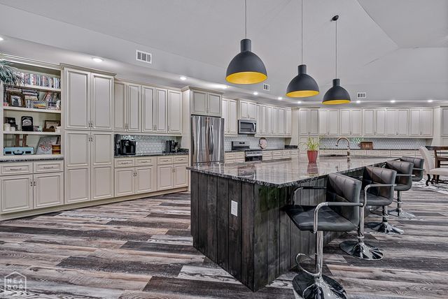 8203 Oak Creek Lane, Harrisburg, AR 72432