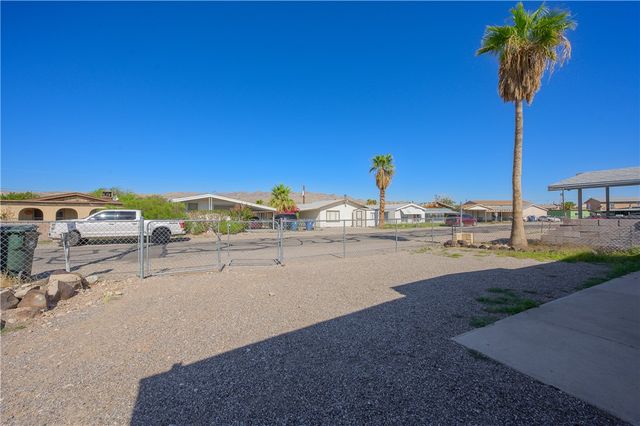 1798 Rio Grande Way, Bullhead City, AZ 86442