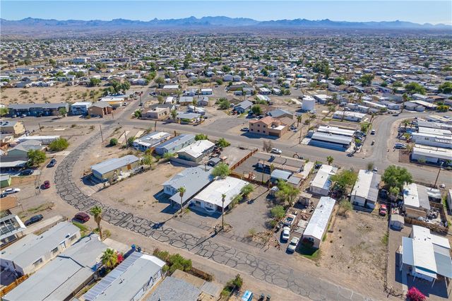 1798 Rio Grande Way, Bullhead City, AZ 86442