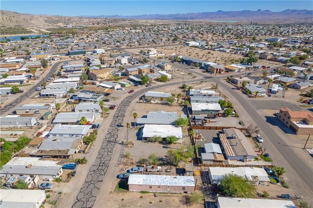 1798 Rio Grande Way, Bullhead City, AZ 86442