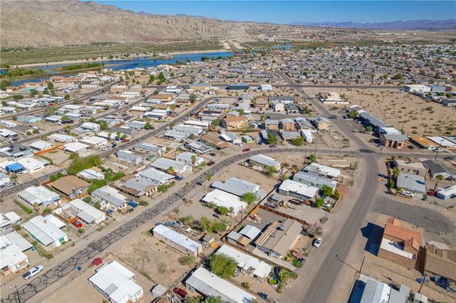 1798 Rio Grande Way, Bullhead City, AZ 86442