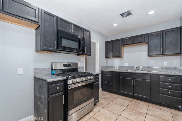 1572 Belle, San Bernardino, CA 92404