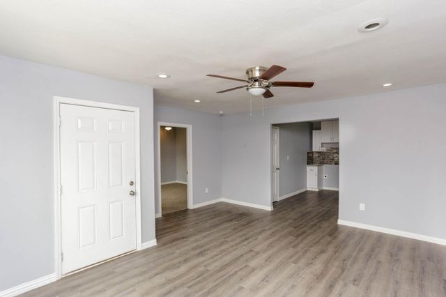 5317 Tarawa Road, Houston, TX 77033