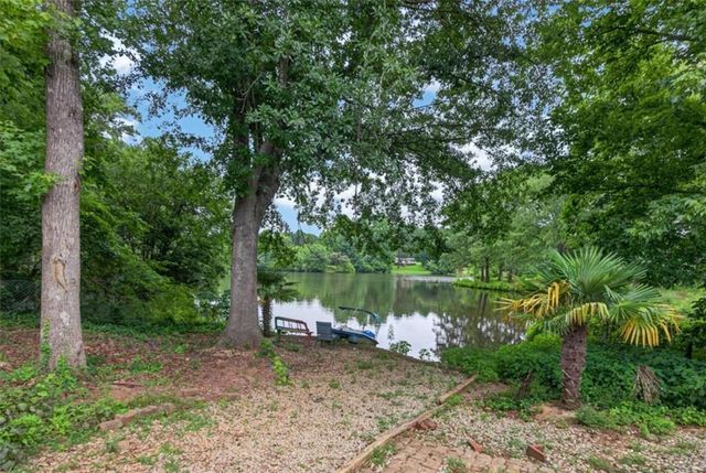 18 Wildflower Cove, Carrollton, GA 30116