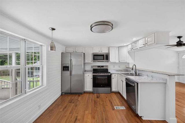 18 Wildflower Cove, Carrollton, GA 30116